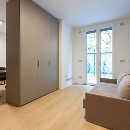 Lägenhet Cozy Flat With Parking Milano