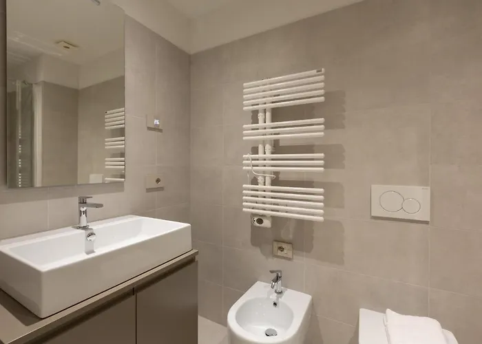 Easytopstay - Cozy Flat With Parking Appartamento Milano