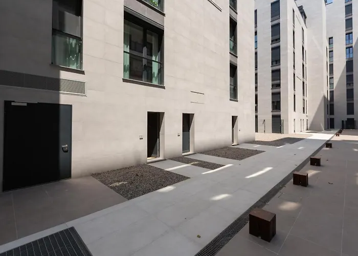 Easytopstay - Cozy Flat With Parking Appartamento Milano