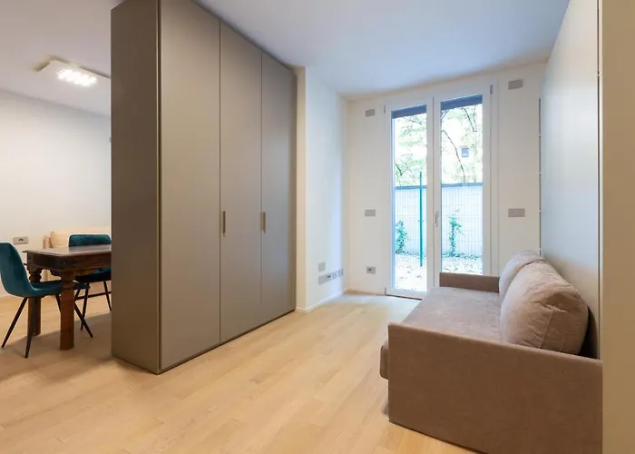 Appartamento Easytopstay - Cozy Flat With Parking Milano
