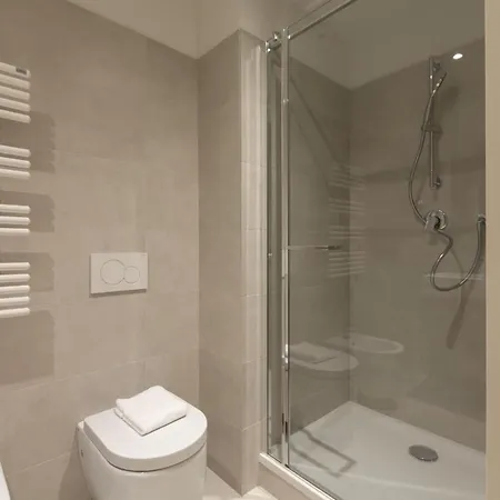 Appartement Easytopstay - Cozy Flat With Parking *